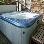 Дом отдыха Wellness Retreat In Ovifat