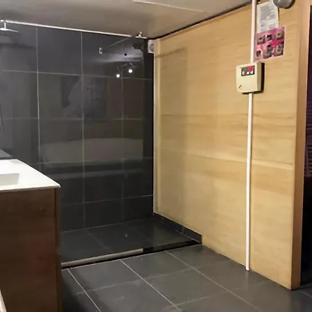Cozy With Jacuzzi And Sauna In Ovifat Longfaye