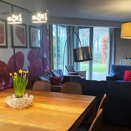 Prázdninový dům Cozy With Jacuzzi And Sauna In Ovifat Longfaye