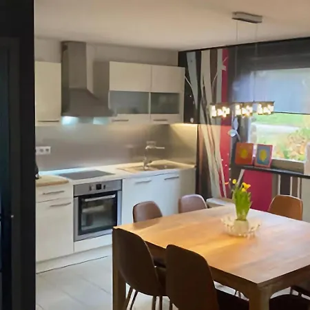 Cozy With Jacuzzi And Sauna In Ovifat *