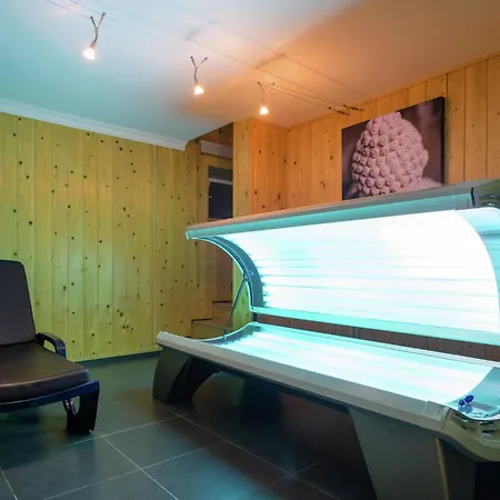 Cozy With Jacuzzi And Sauna In Ovifat