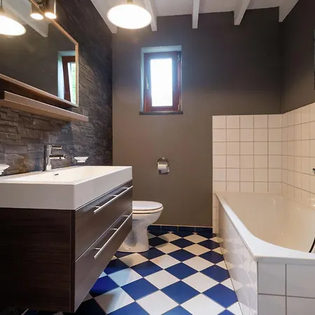 Cozy With Jacuzzi And Sauna In Ovifat Holiday home *